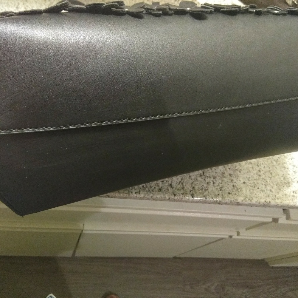 Chelsea28 Riveted Daisy Tote